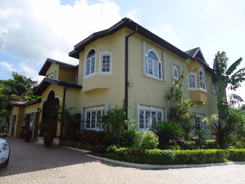 cherry gardens jamaica real estate Fasci Garden